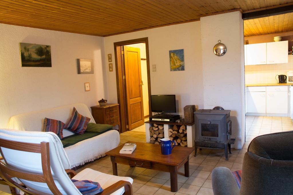 La Petite Maison Six Planes Oda fotoğraf